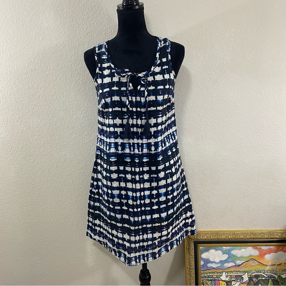 Cynthia Rowley Dresses & Skirts - Cynthia Rowley‎ 100% Linen Sleeveless Shift Dress, Size 2, Tie Dye Blue White